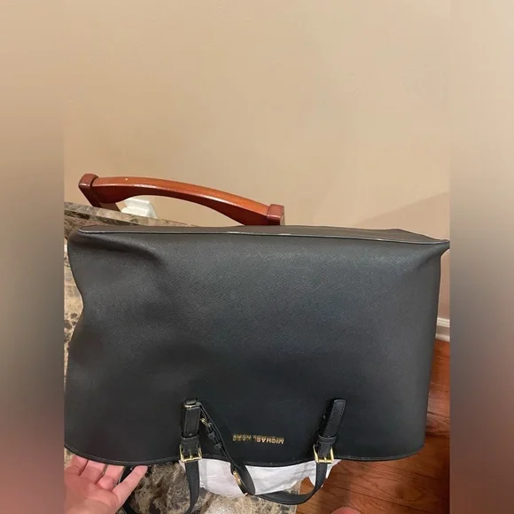 Michael Kors Jet Set Carryall Tote in Black - Picture 10 of 14